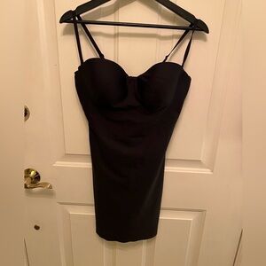 Skims Body Molded Underwire Dress in Black Size Large